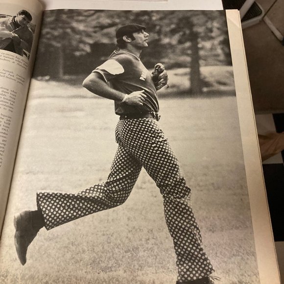 Vintage Life Magazine 6/20/69 Joe Namath, Apollo 10, Hillary Rodham Clinton - Picture 10 of 16